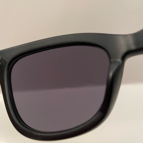 LOGO by Lori Goldstein Black Matte Sunglasses w/Case - Picture 6 of 12